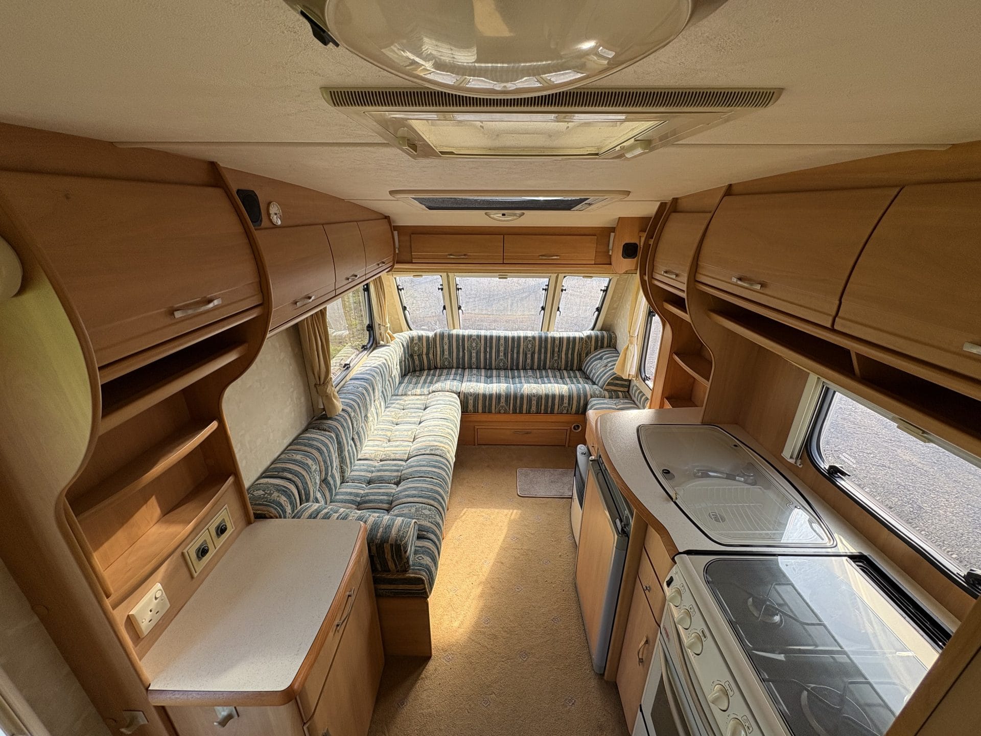 2003 Swift Sandymere L GT 2 Berth Caravan | Lightweight | Fully Equipped | Excellent Condition - Image 5