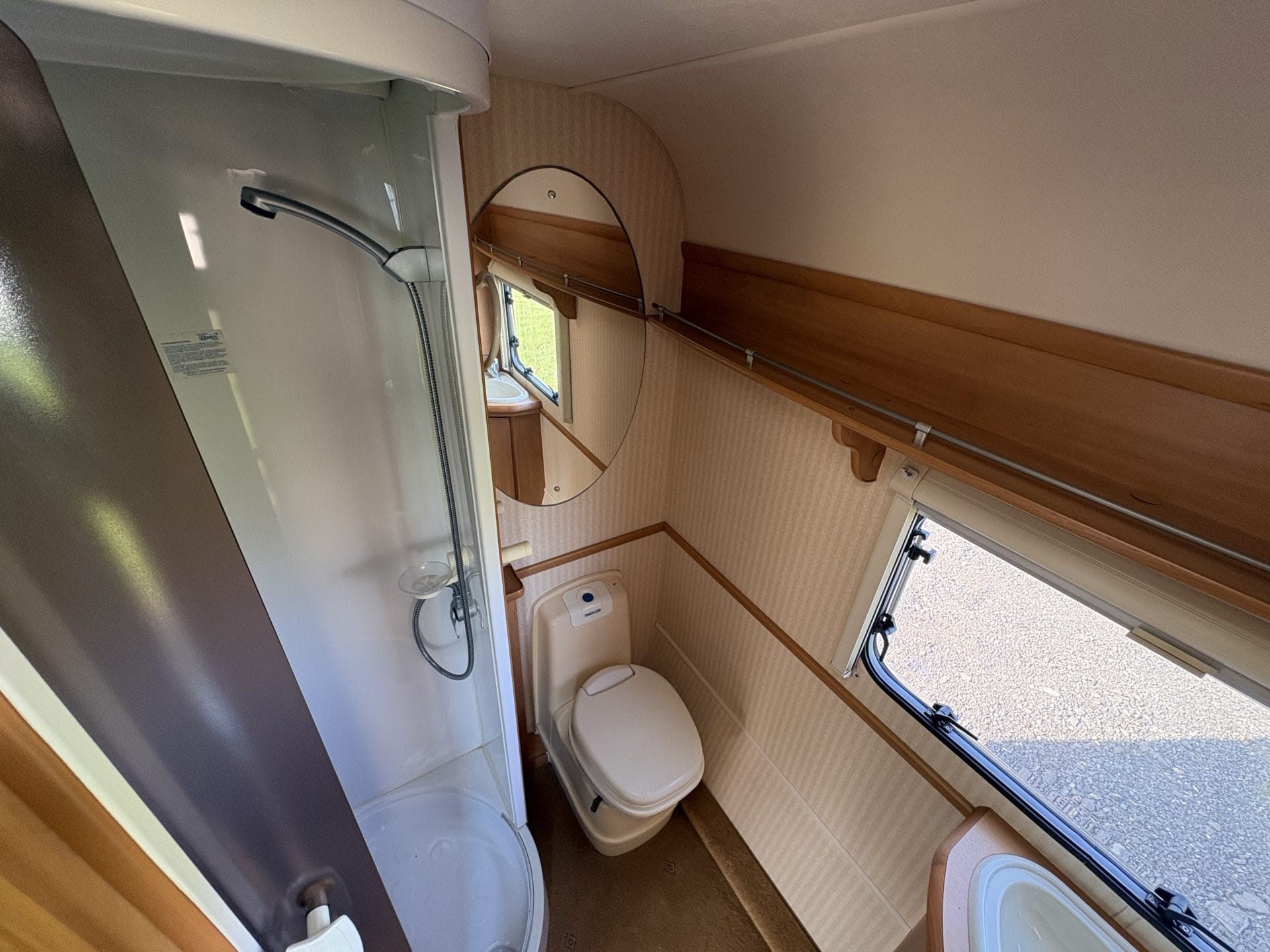 2003 Swift Sandymere L GT 2 Berth Caravan | Lightweight | Fully Equipped | Excellent Condition - Image 9